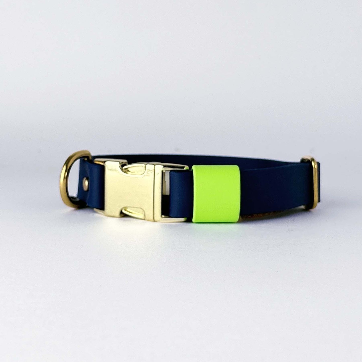 Biothane® Dog Collar – Blue & Neon Green